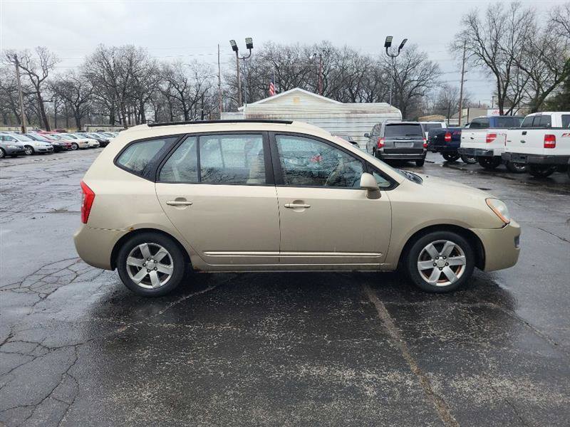 Used 2007 Kia Rondo LX w/ Convenience Pkg image 8