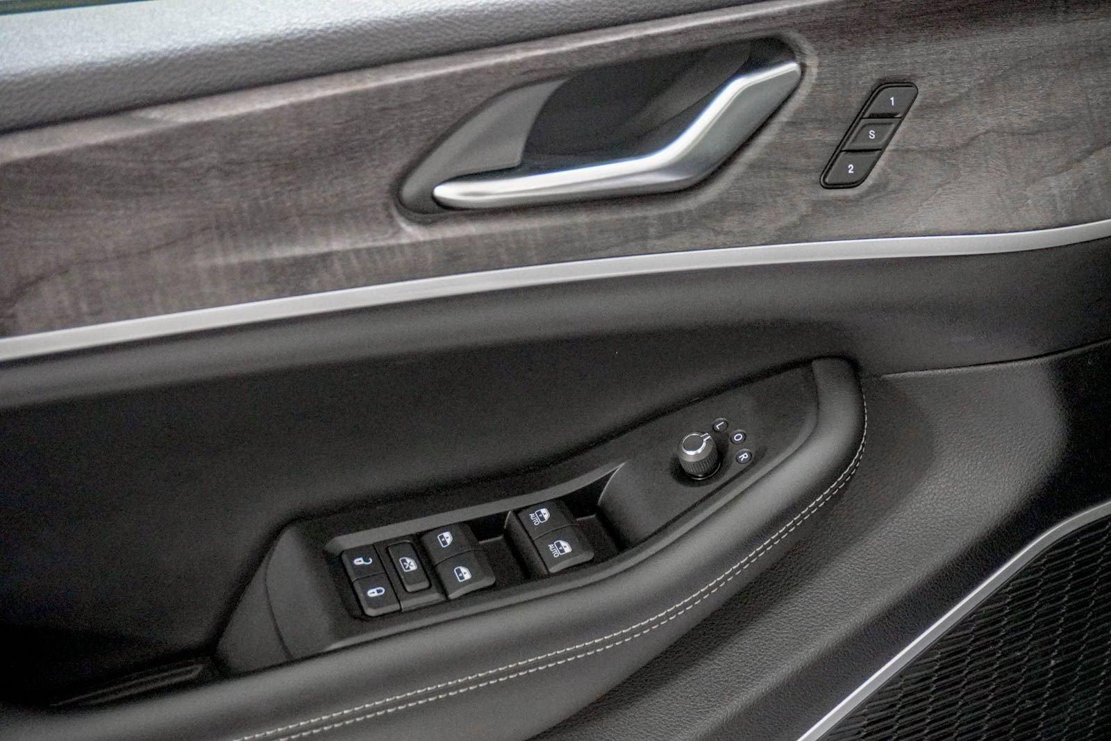 Used 2022 Jeep Grand Cherokee Limited 4xe AWD/4WD image 17