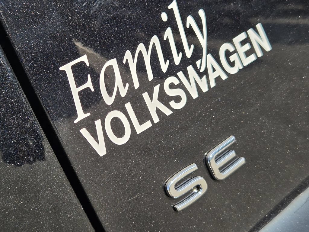 New 2026 Volkswagen Atlas Cross Sport SE FWD image 9