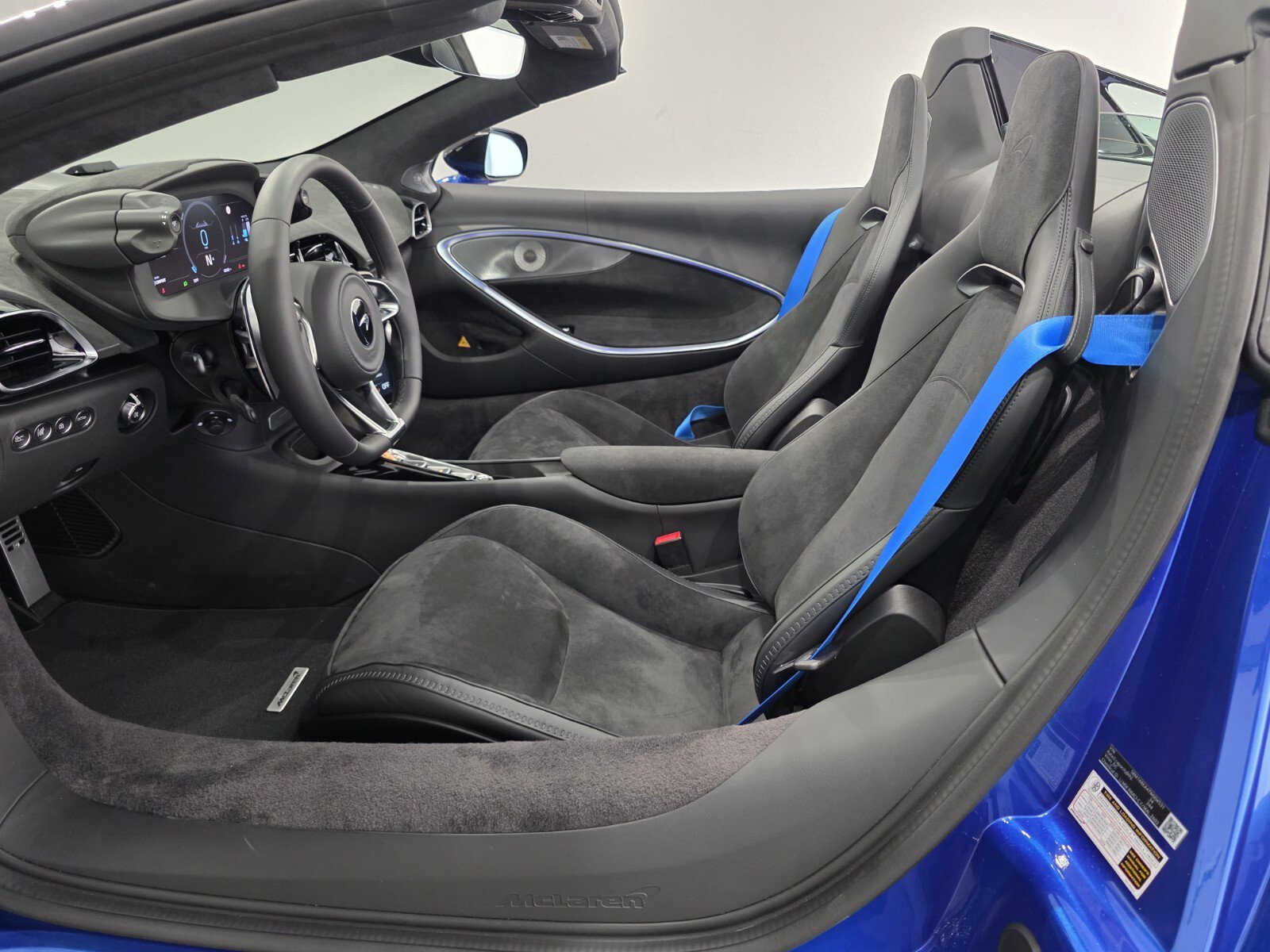 New 2026 McLaren Artura Spider RWD image 6