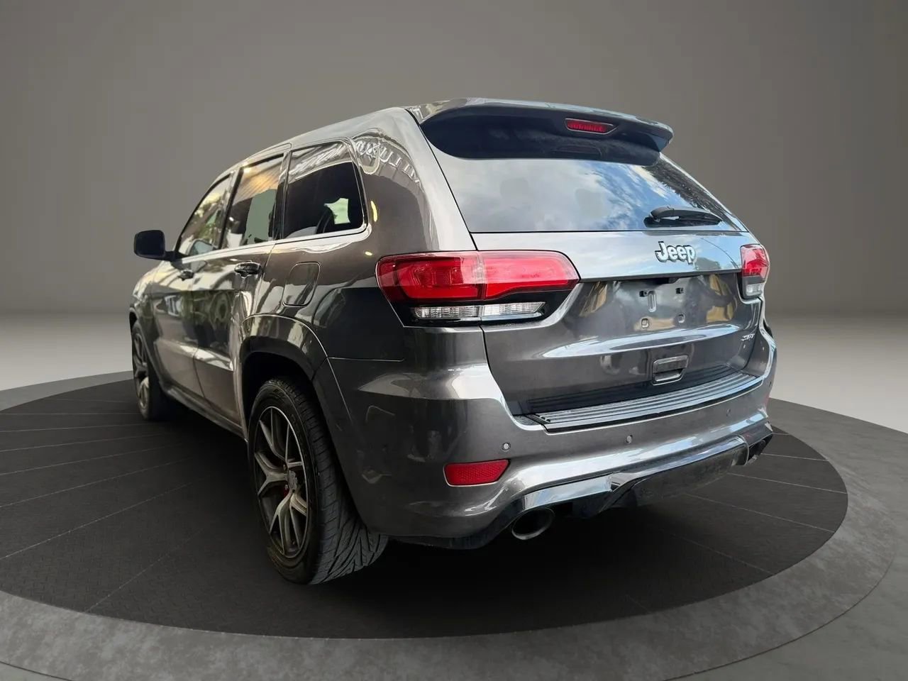 Used 2017 Jeep Grand Cherokee SRT AWD/4WD image 8