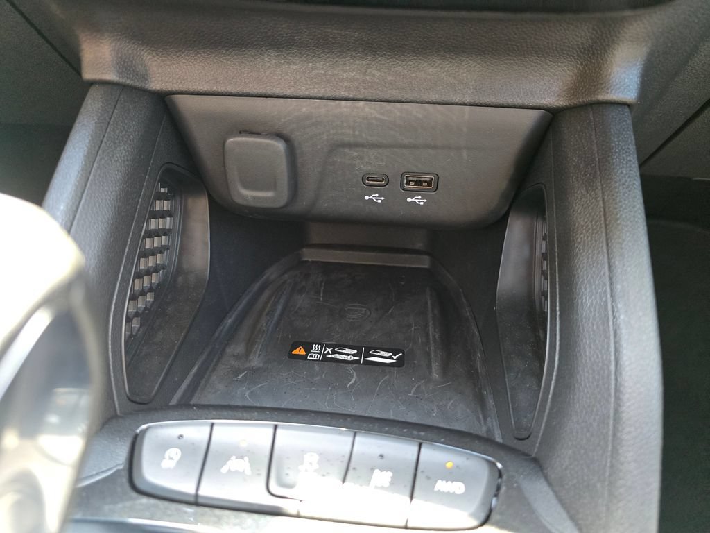 Used 2026 Chevrolet TrailBlazer LT w/ Convenience Package AWD/4WD image 32