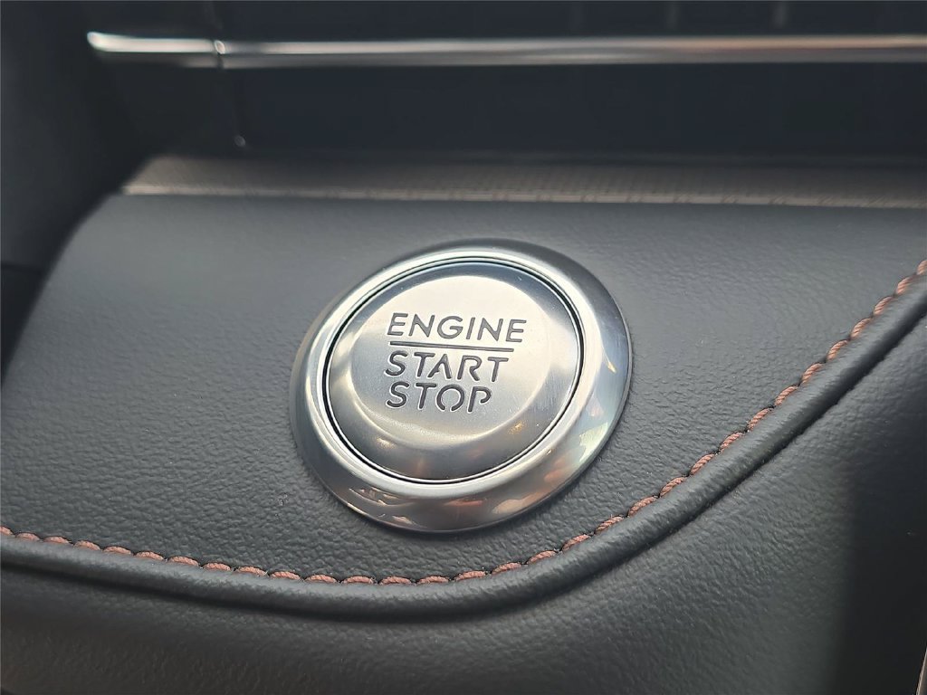New 2026 Lincoln Nautilus Premier AWD/4WD image 20