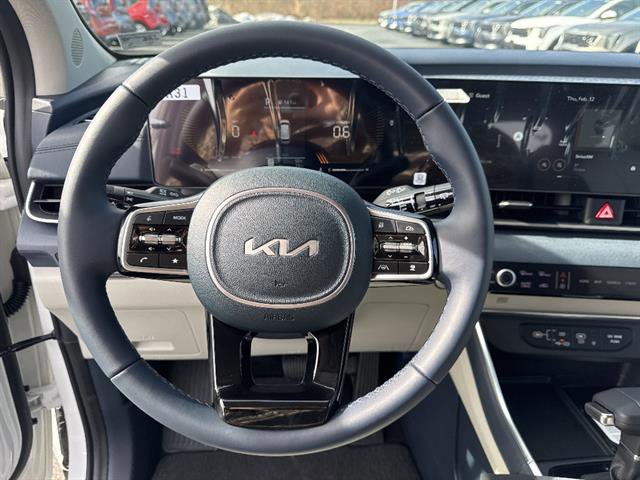 New 2026 Kia Carnival EX FWD image 8