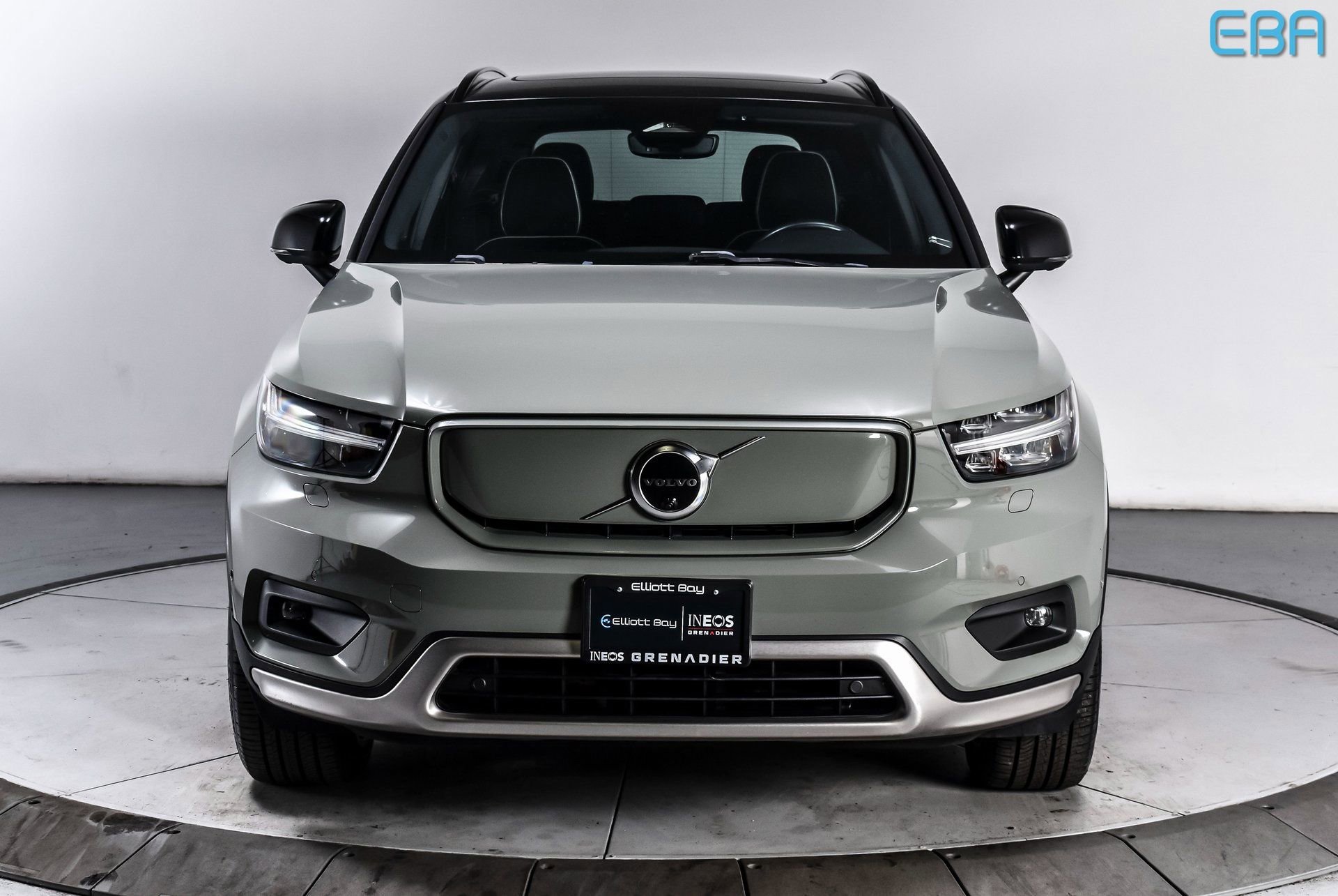 Used 2022 Volvo XC40 P8 Recharge Ultimate image 8