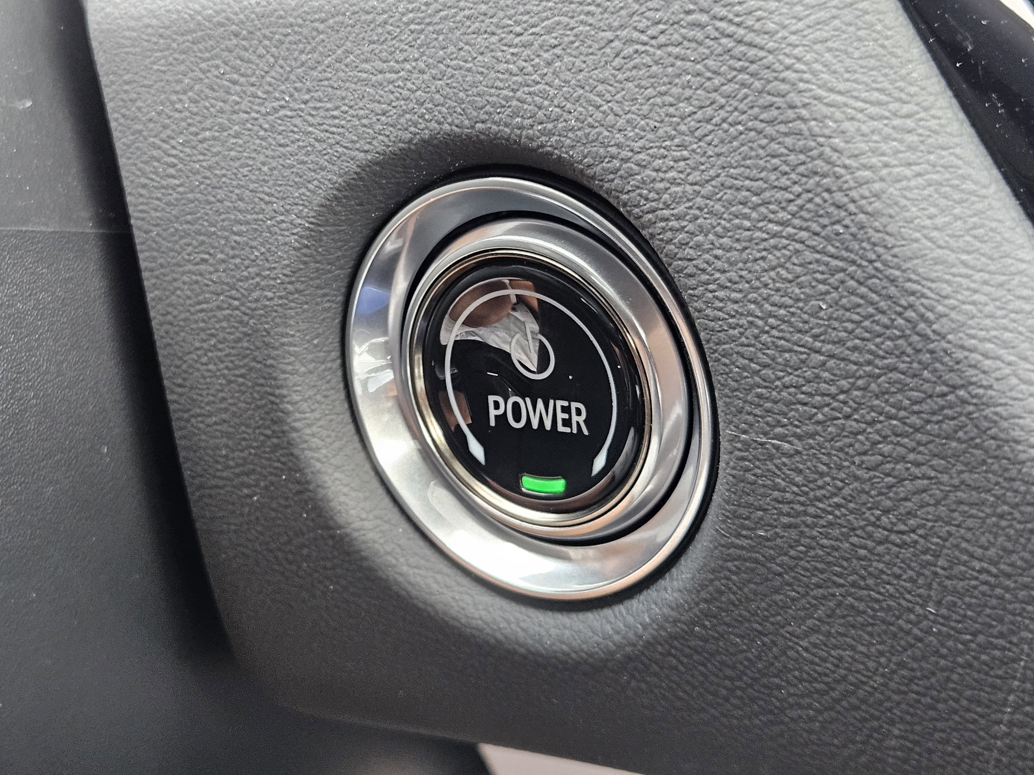 New 2025 Cadillac Lyriq Sport image 32