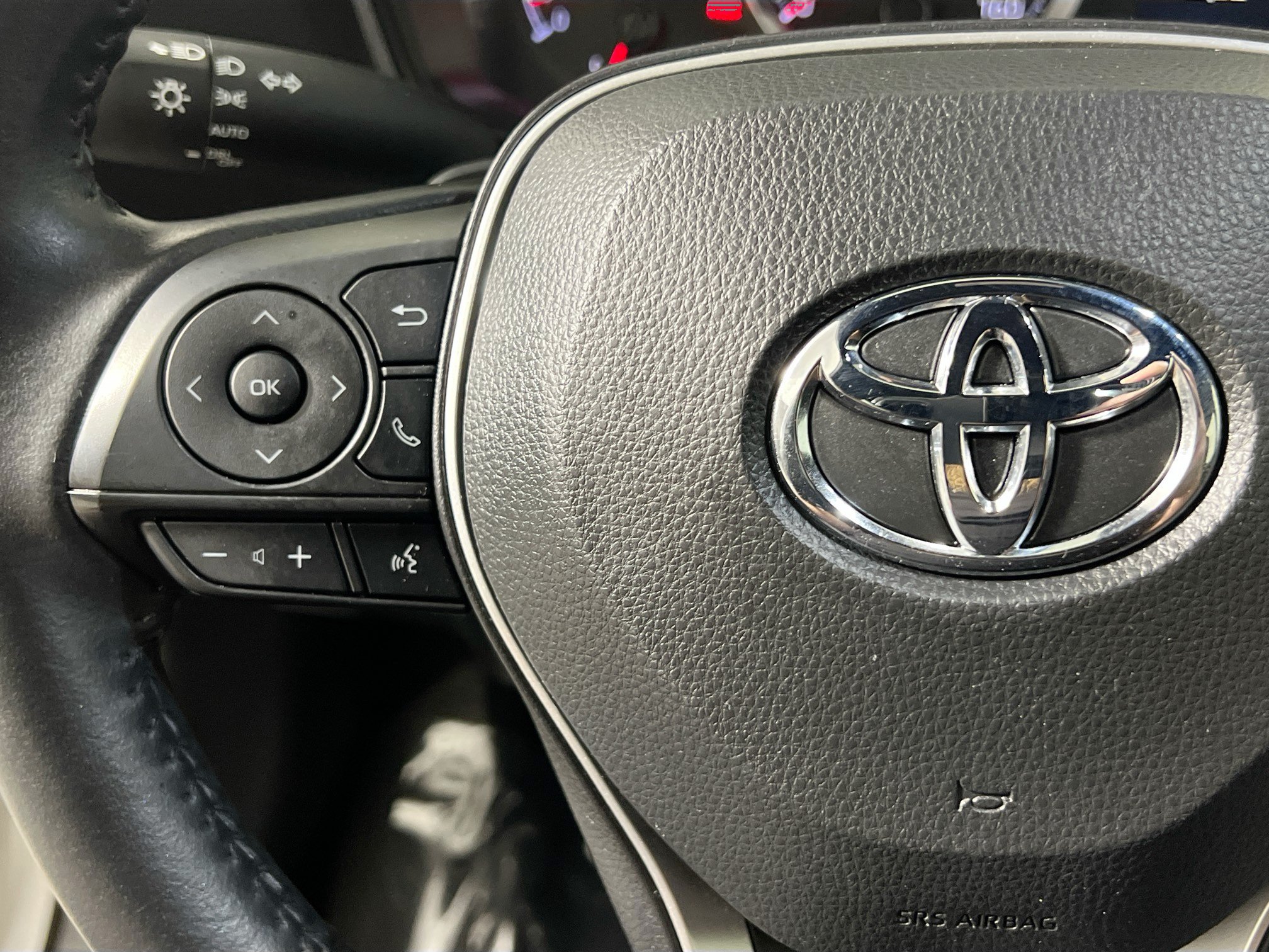 Used 2021 Toyota Corolla SE FWD image 19