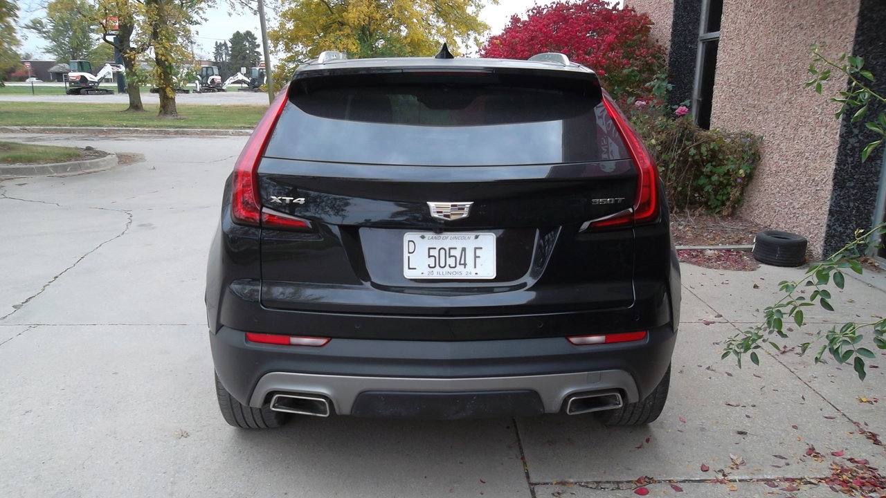 Used 2021 Cadillac XT4 Premium Luxury image 5