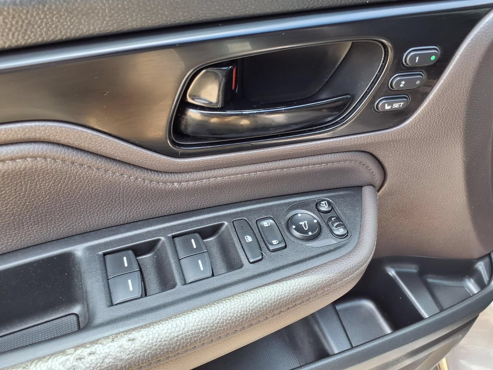 Used 2022 Honda Odyssey Elite image 24