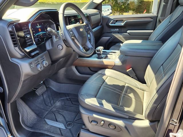 Certified 2025 Chevrolet Silverado 1500 High Country w/ High Country Premium Package image 11