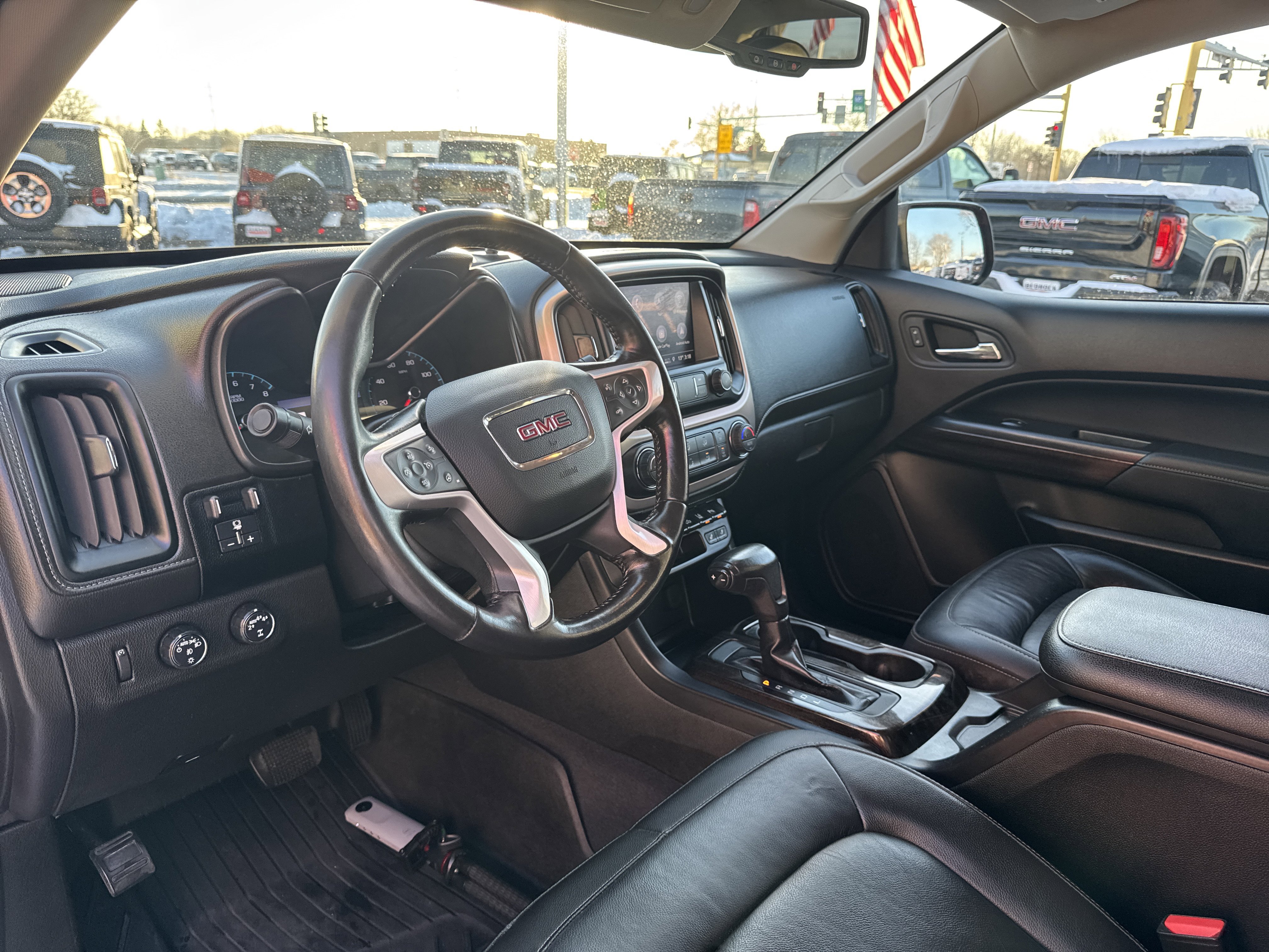 Used 2020 GMC Canyon SLT w/ Driver Alert Package image 17