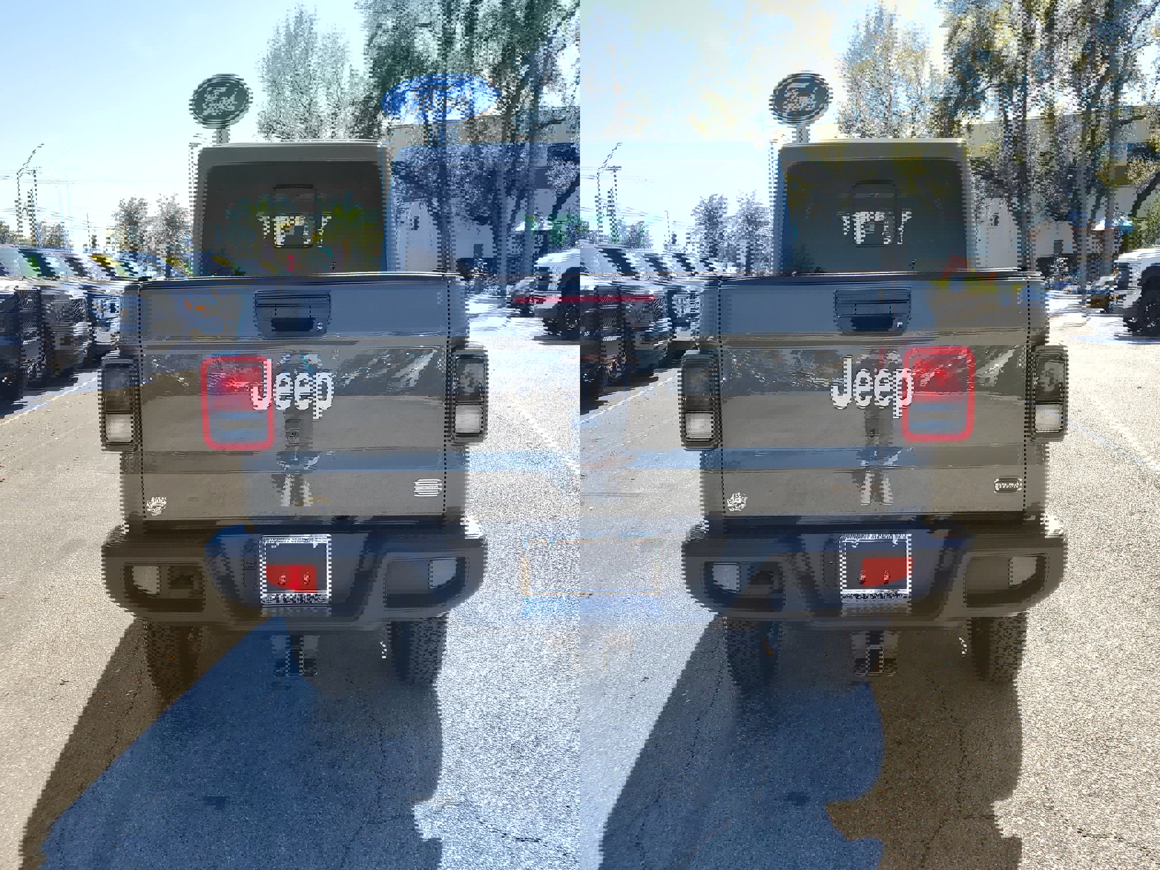 Used 2021 Jeep Gladiator Overland w/ Popular Equipment Package image 8