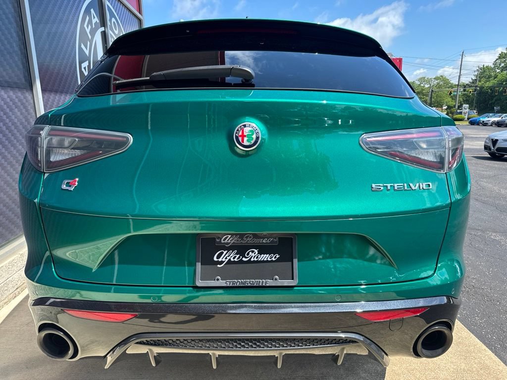 New 2025 Alfa Romeo Stelvio Sprint AWD/4WD image 10