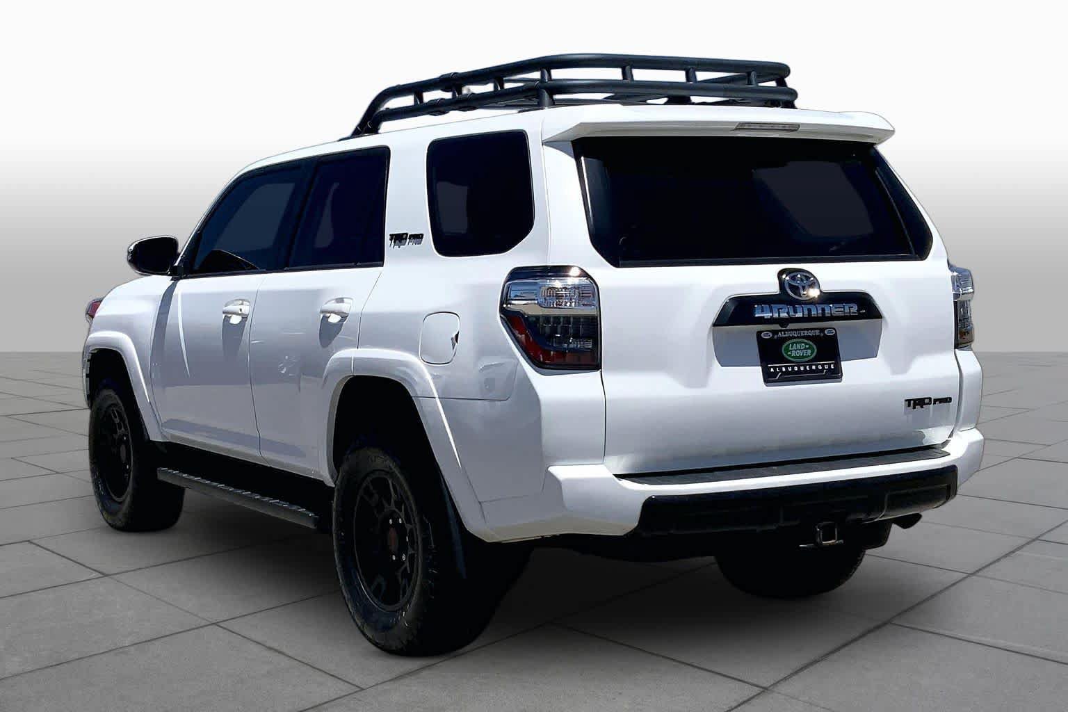 Used 2019 Toyota 4Runner SR5 AWD/4WD image 11