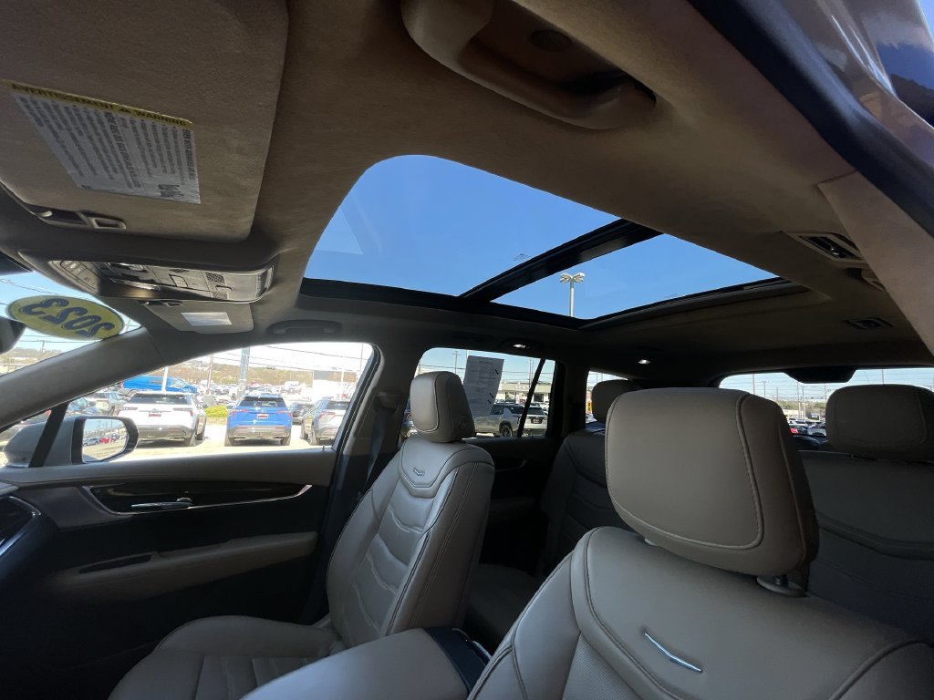 Certified 2023 Cadillac XT6 Sport w/ Platinum Package AWD/4WD image 19