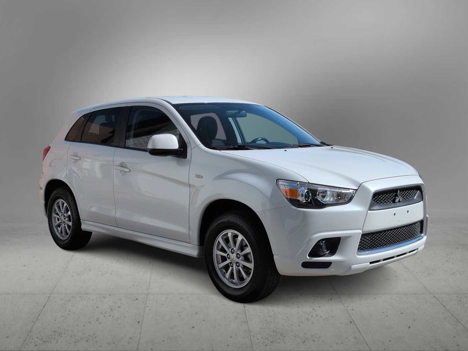 Used 2012 Mitsubishi Outlander Sport ES image 2