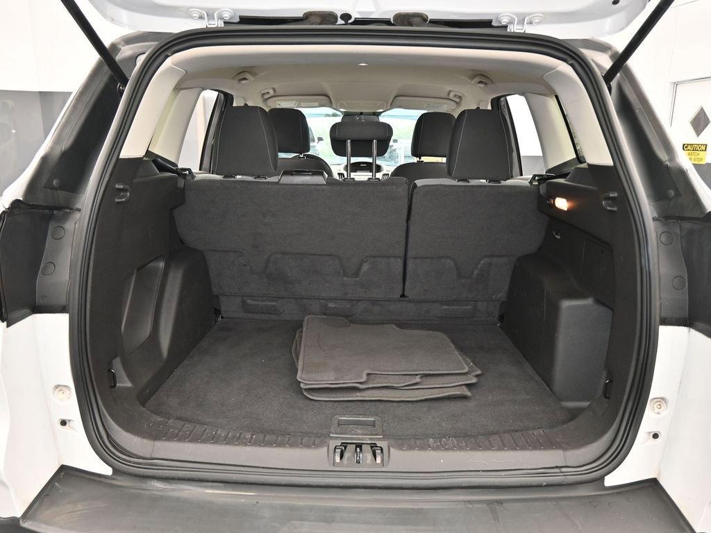 Used 2017 Ford Escape S image 32