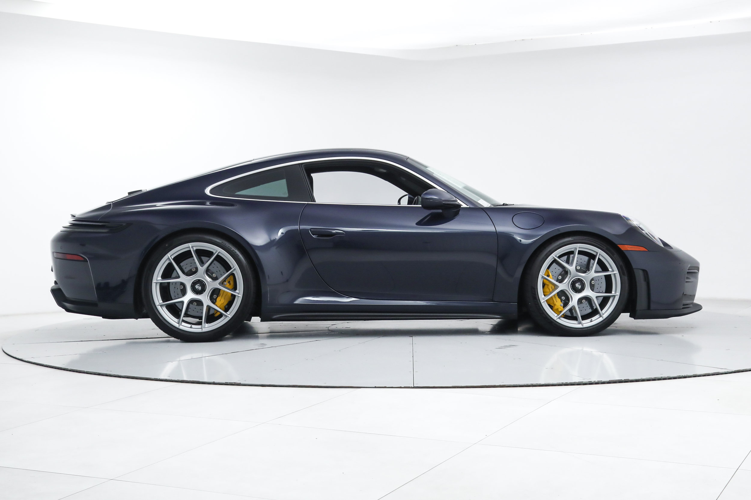 Used 2026 Porsche 911 GT3 RWD image 6