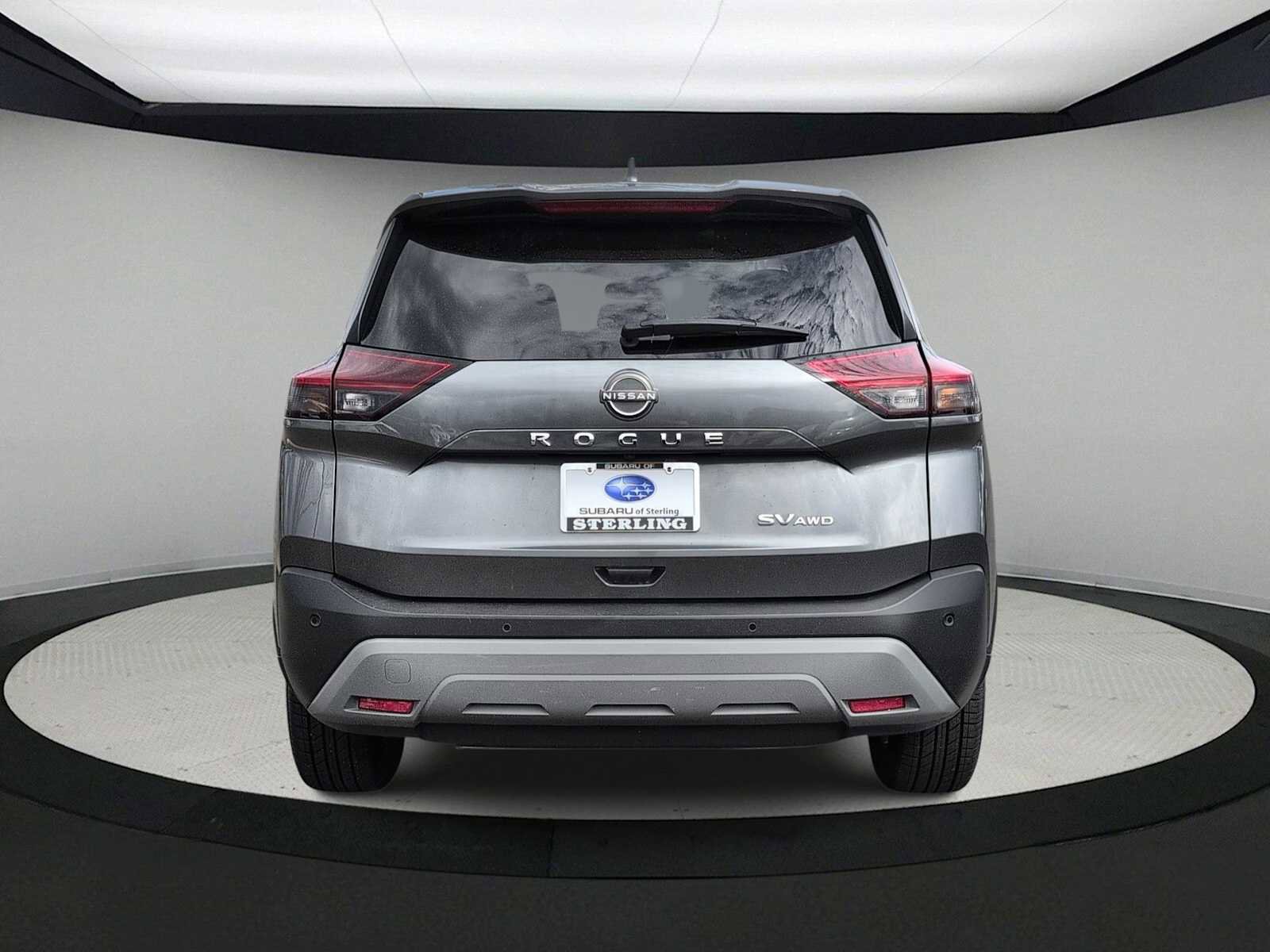 Used 2023 Nissan Rogue SV image 7