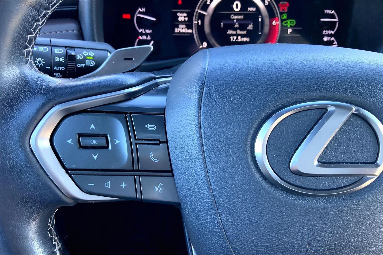 Used 2024 Lexus LX 600 4WD w/ Appearance Package image 23