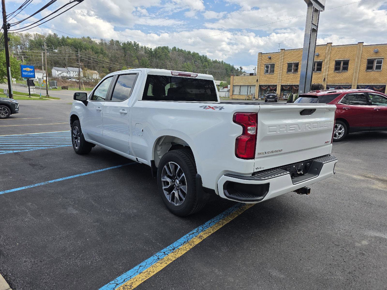 Used 2022 Chevrolet Silverado 1500 RST AWD/4WD image 6