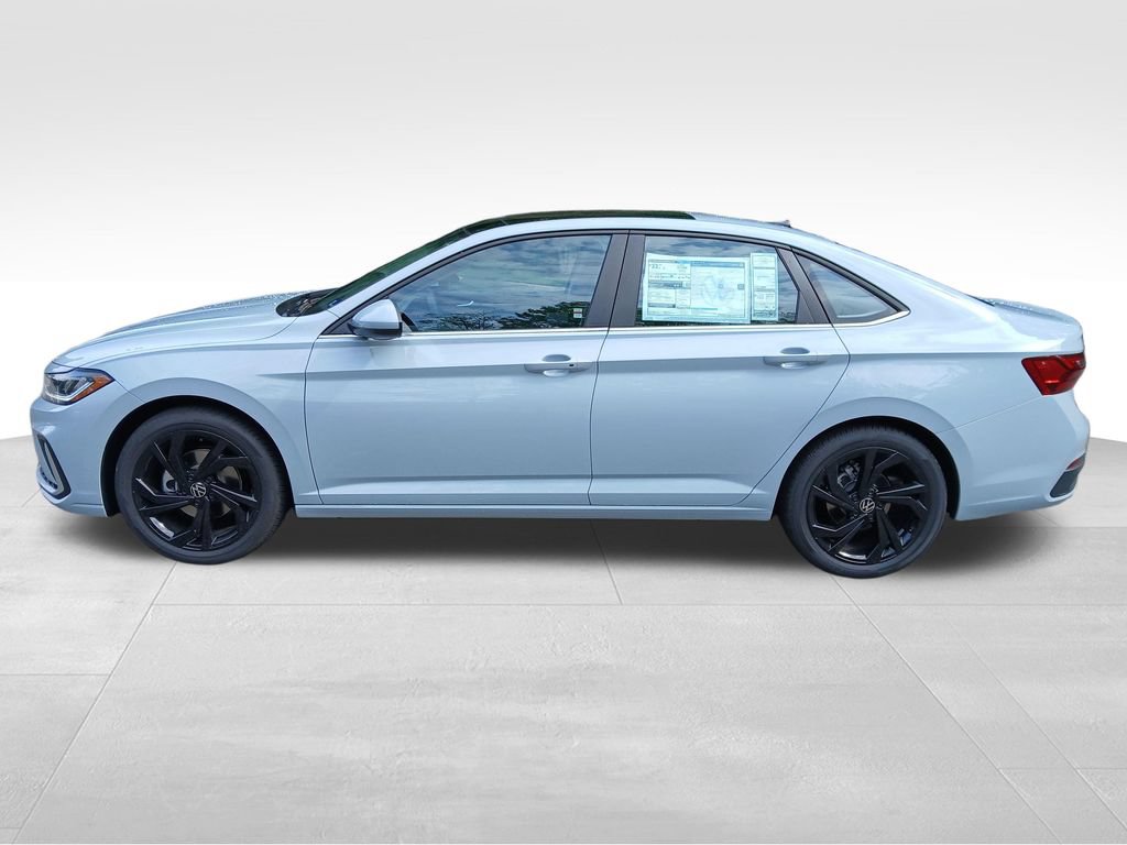 New 2027 Volkswagen Jetta SE FWD image 2