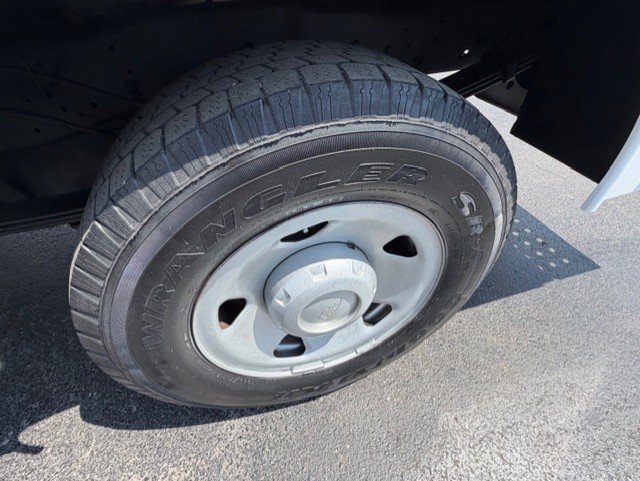 Used 2009 Ford F250 XL RWD image 10