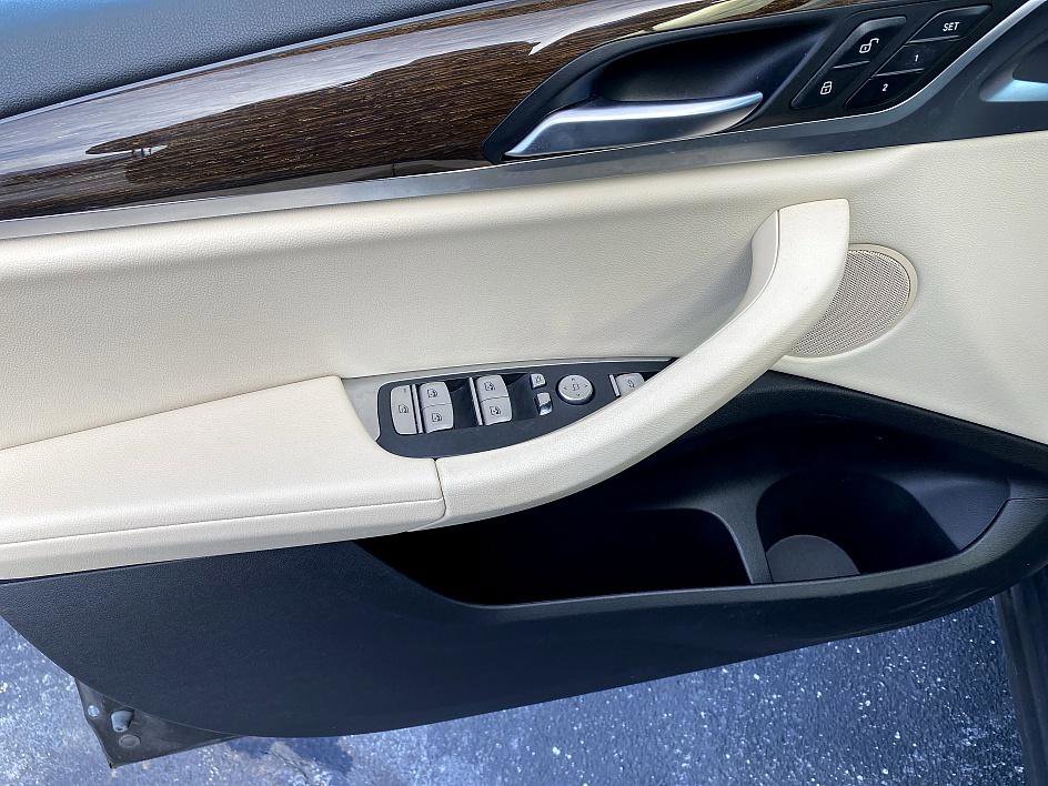 Used 2022 BMW X3 xDrive30i w/ Convenience Package image 9