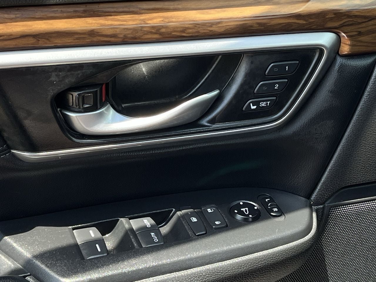 Used 2021 Honda CR-V EX-L image 21