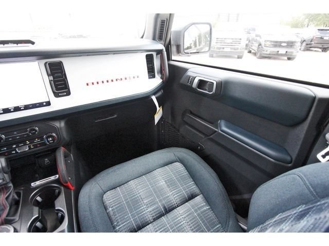 New 2026 Ford Bronco Heritage Edition AWD/4WD image 9