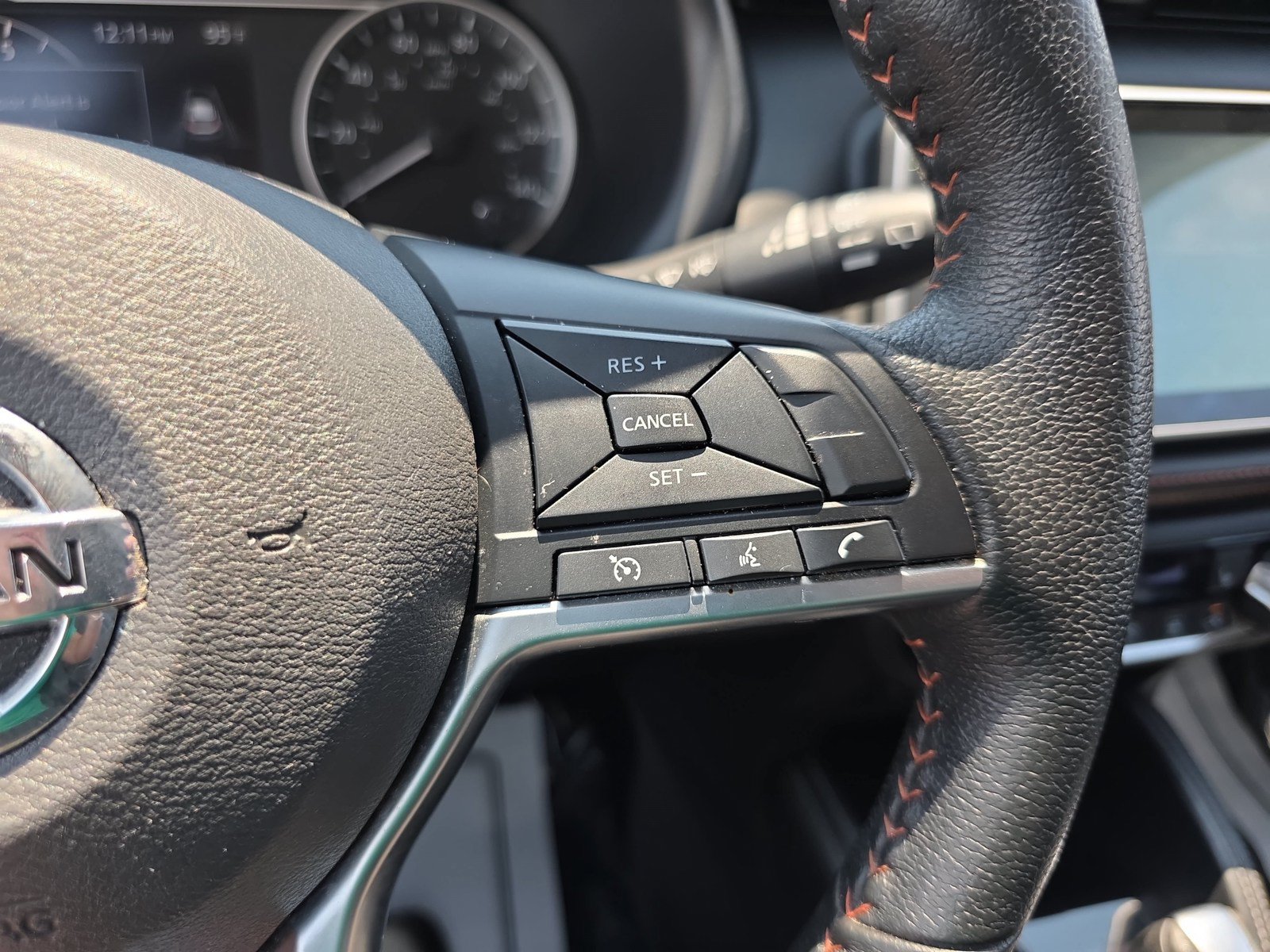 Used 2020 Nissan Kicks SR w/ SR Premium Package FWD image 15