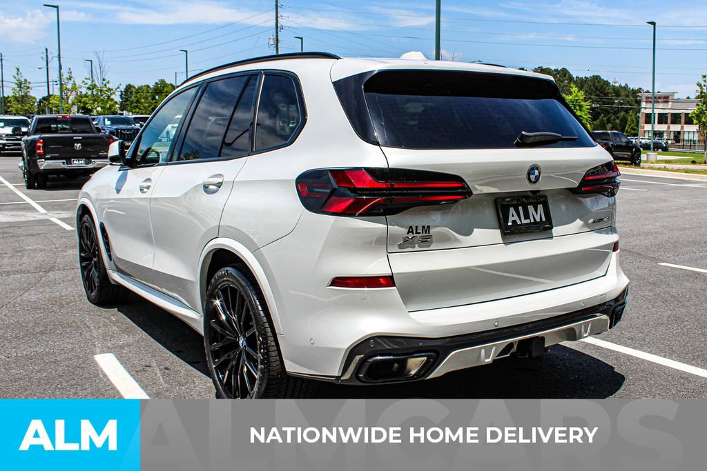 Used 2024 BMW X5 xDrive40i w/ M Sport Package AWD/4WD image 5