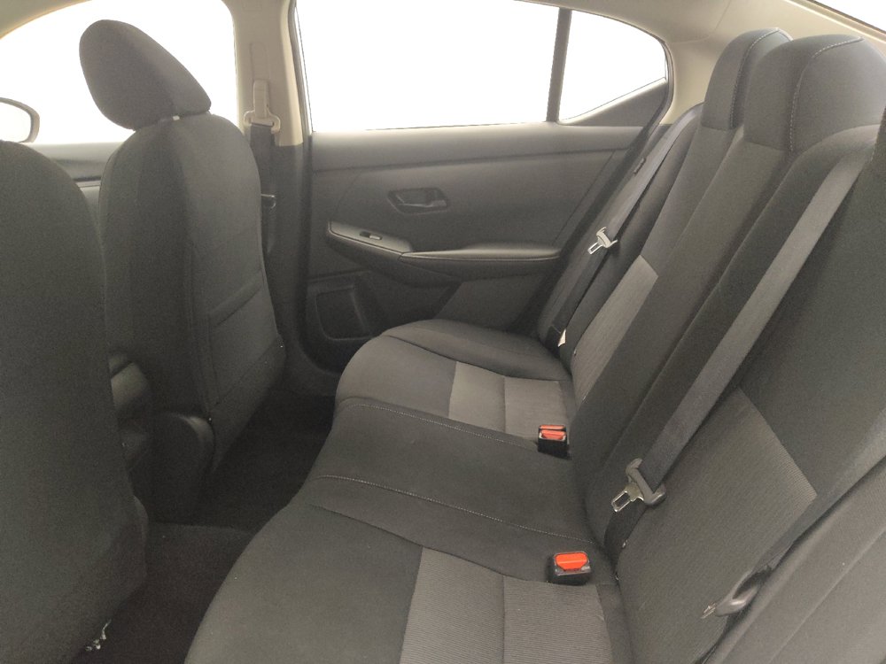 Used 2025 Nissan Sentra SV FWD image 18