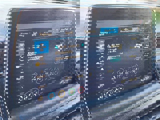 Used 2021 Chevrolet Tahoe Z71 image 16