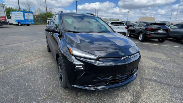 New 2027 Chevrolet Bolt RS w/ Technology Package FWD image 4