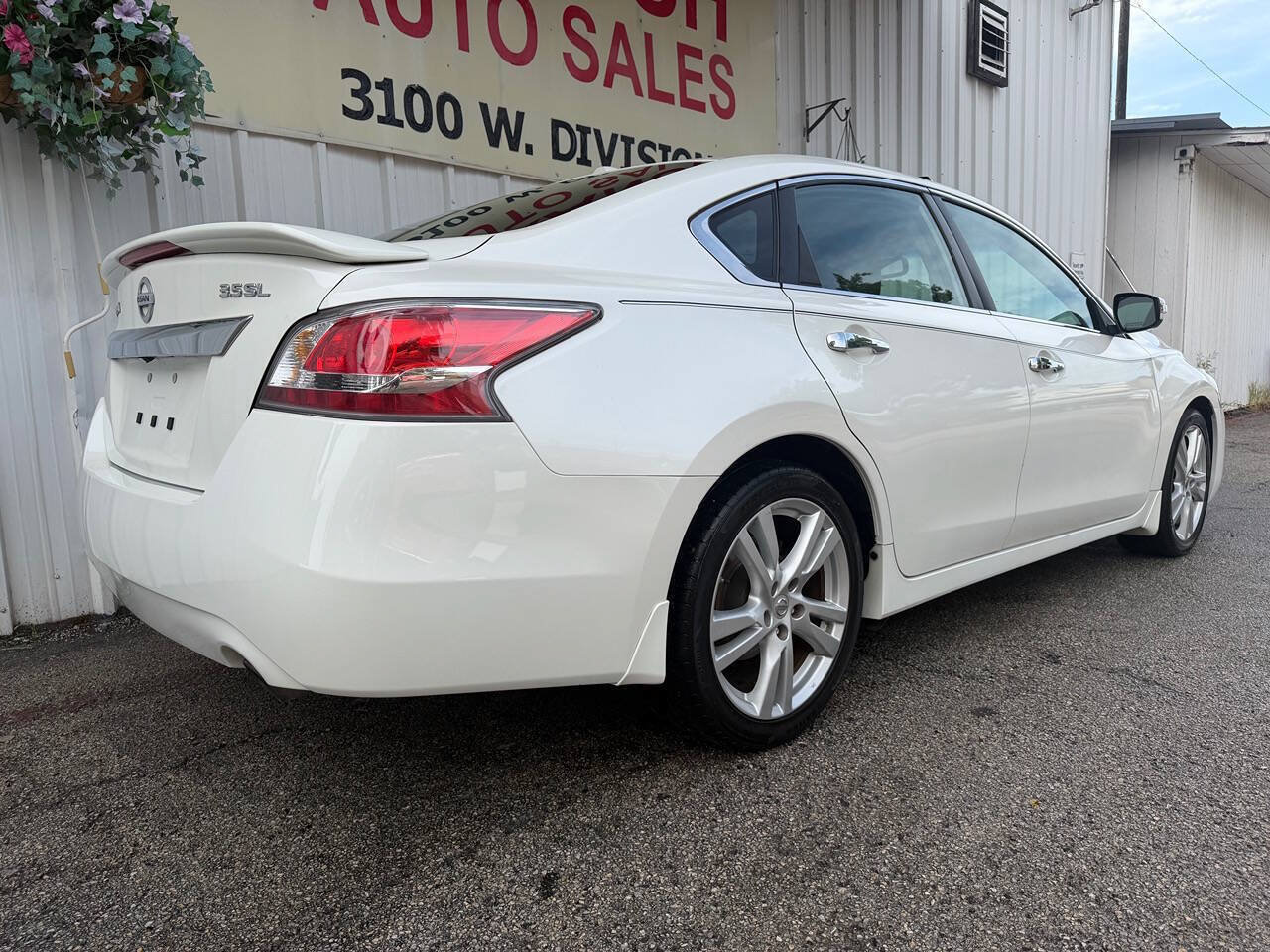 Used 2015 Nissan Altima 3.5 SL FWD image 4