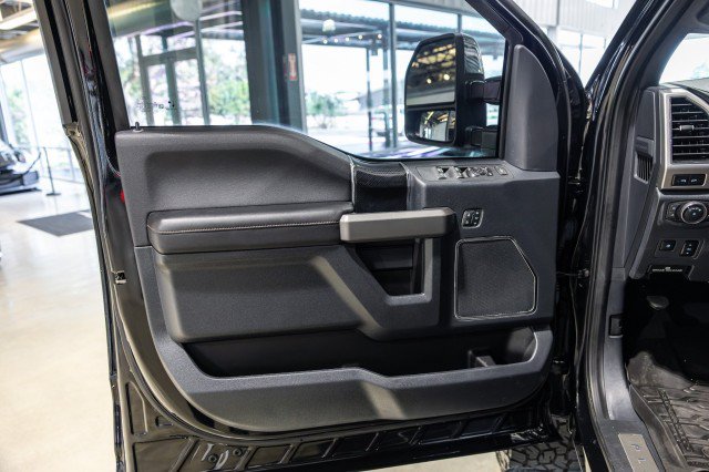 Used 2022 Ford F250 Platinum w/ FX4 Off-Road Package AWD/4WD image 28