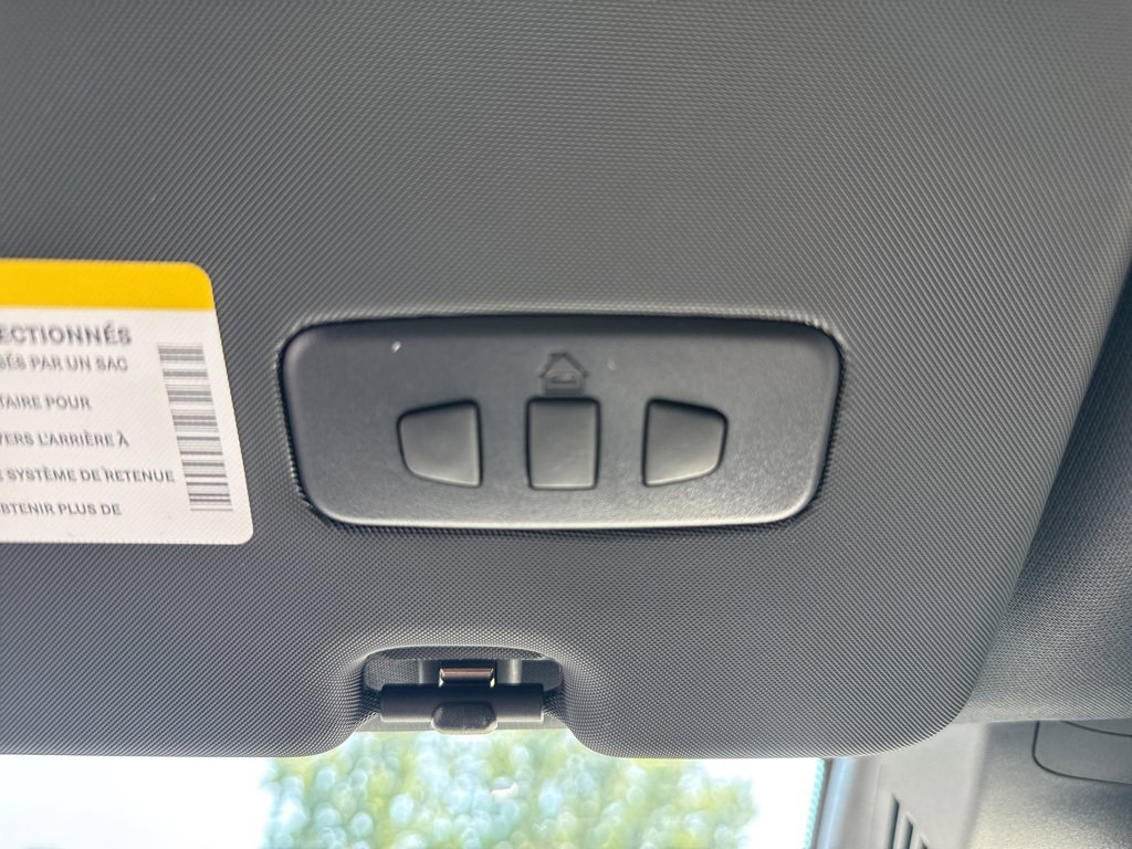 New 2025 Alfa Romeo Stelvio Tributo Italiano w/ Driving Assist Package image 16