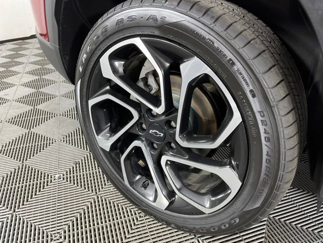 Used 2024 Chevrolet Trax RS w/ Sunroof Package FWD image 17
