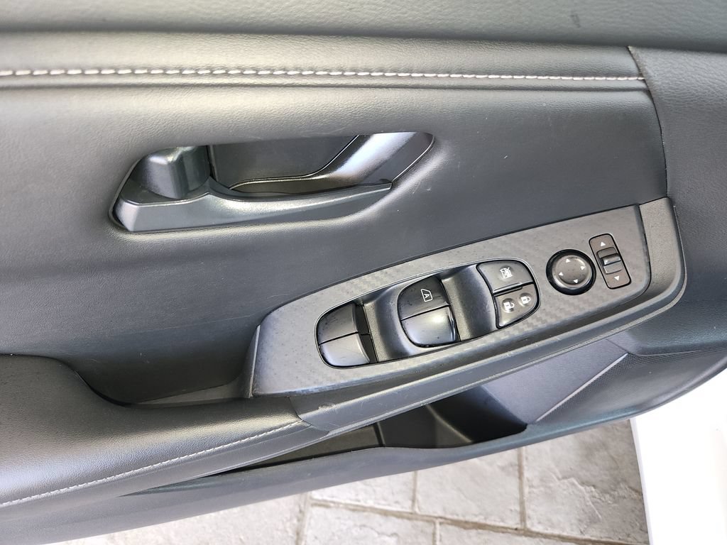 Certified 2025 Nissan Sentra S FWD image 29