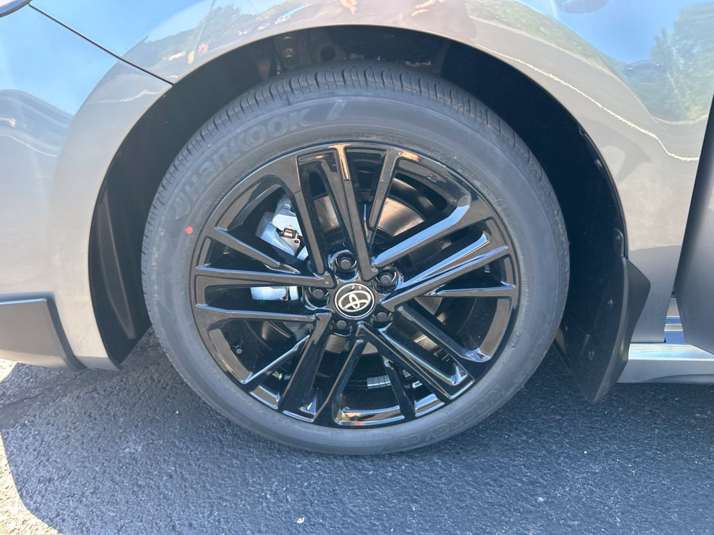 New 2026 Toyota Camry SE w/ Convenience Package FWD image 28