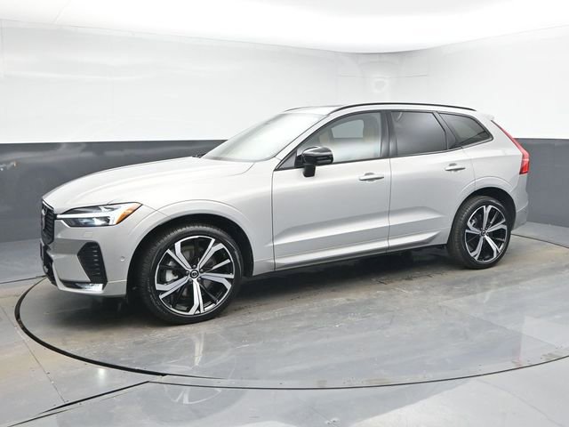 Used 2023 Volvo XC60 B6 Ultimate w/ Climate Package image 4