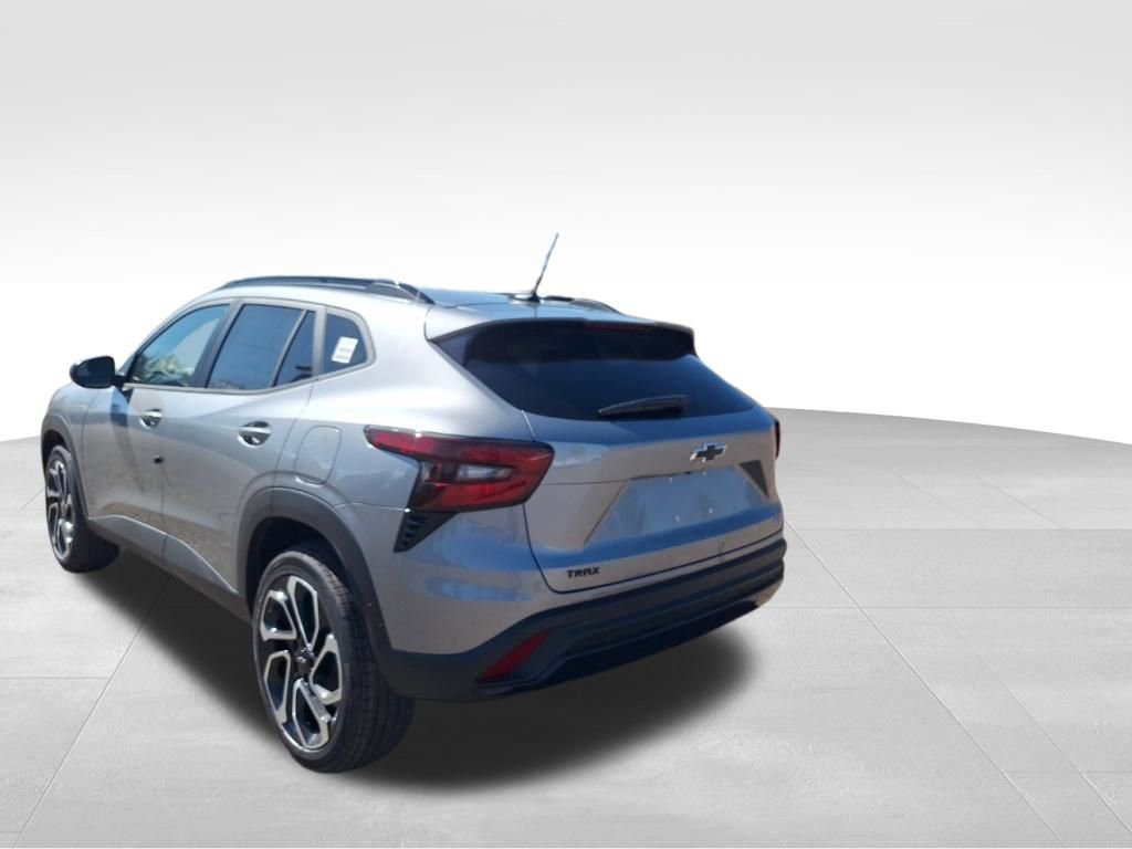 New 2026 Chevrolet Trax RS w/ Driver Confidence Package image 6