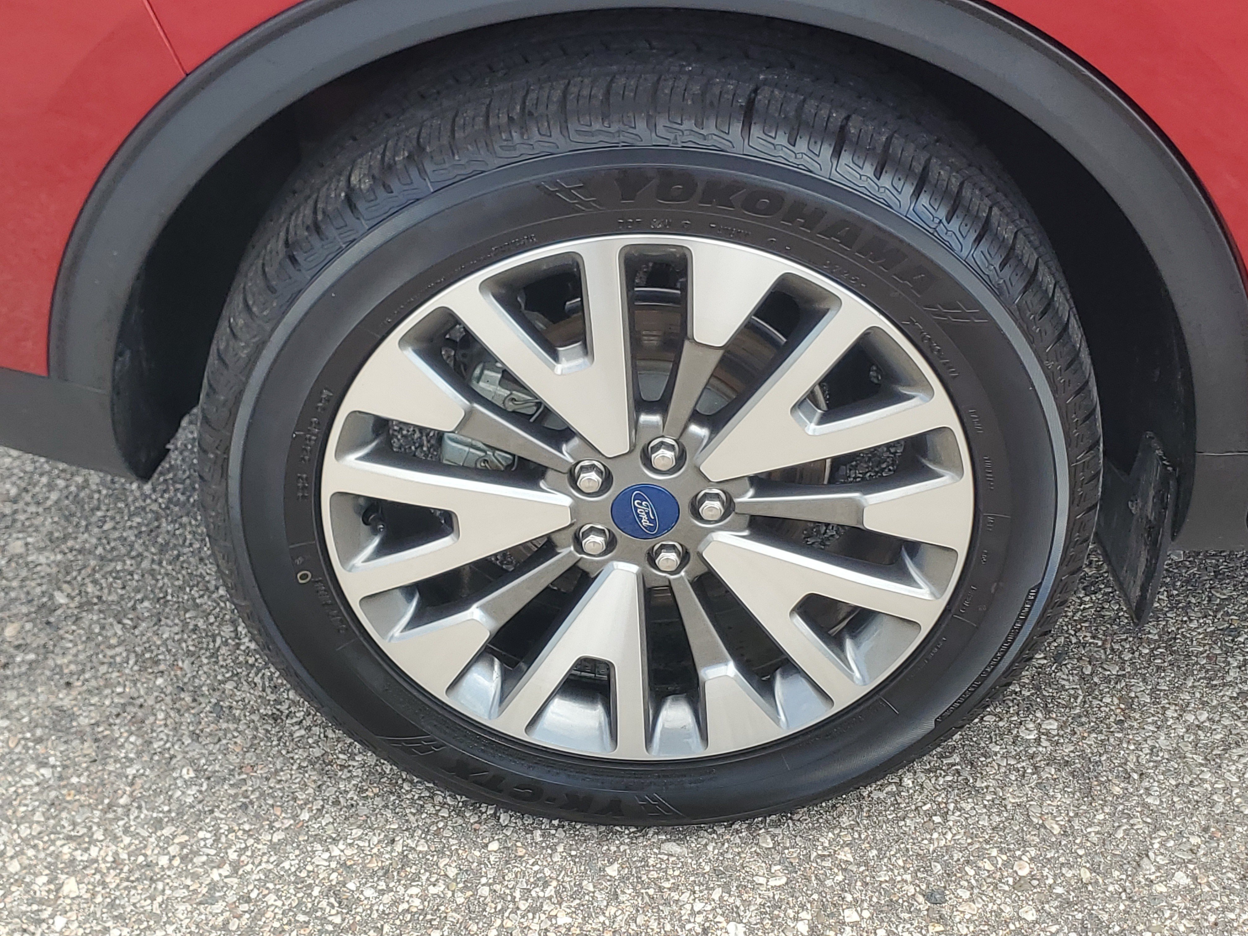Used 2021 Ford Escape Titanium FWD image 7
