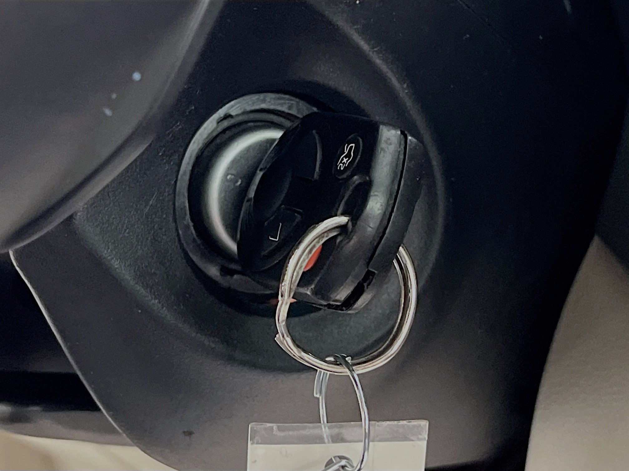 Used 2013 Ford C-MAX SE FWD image 23