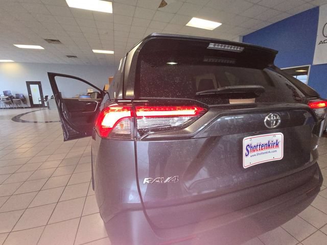 Used 2023 Toyota RAV4 XLE w/ Convenience Package FWD image 27