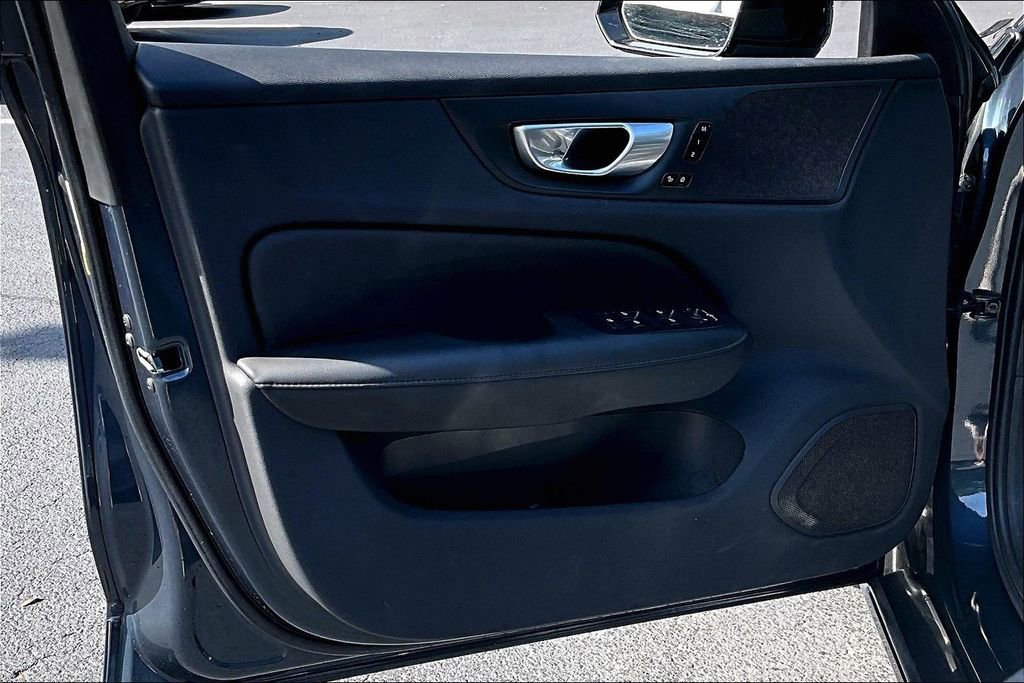 Used 2024 Volvo S60 B5 Core image 19