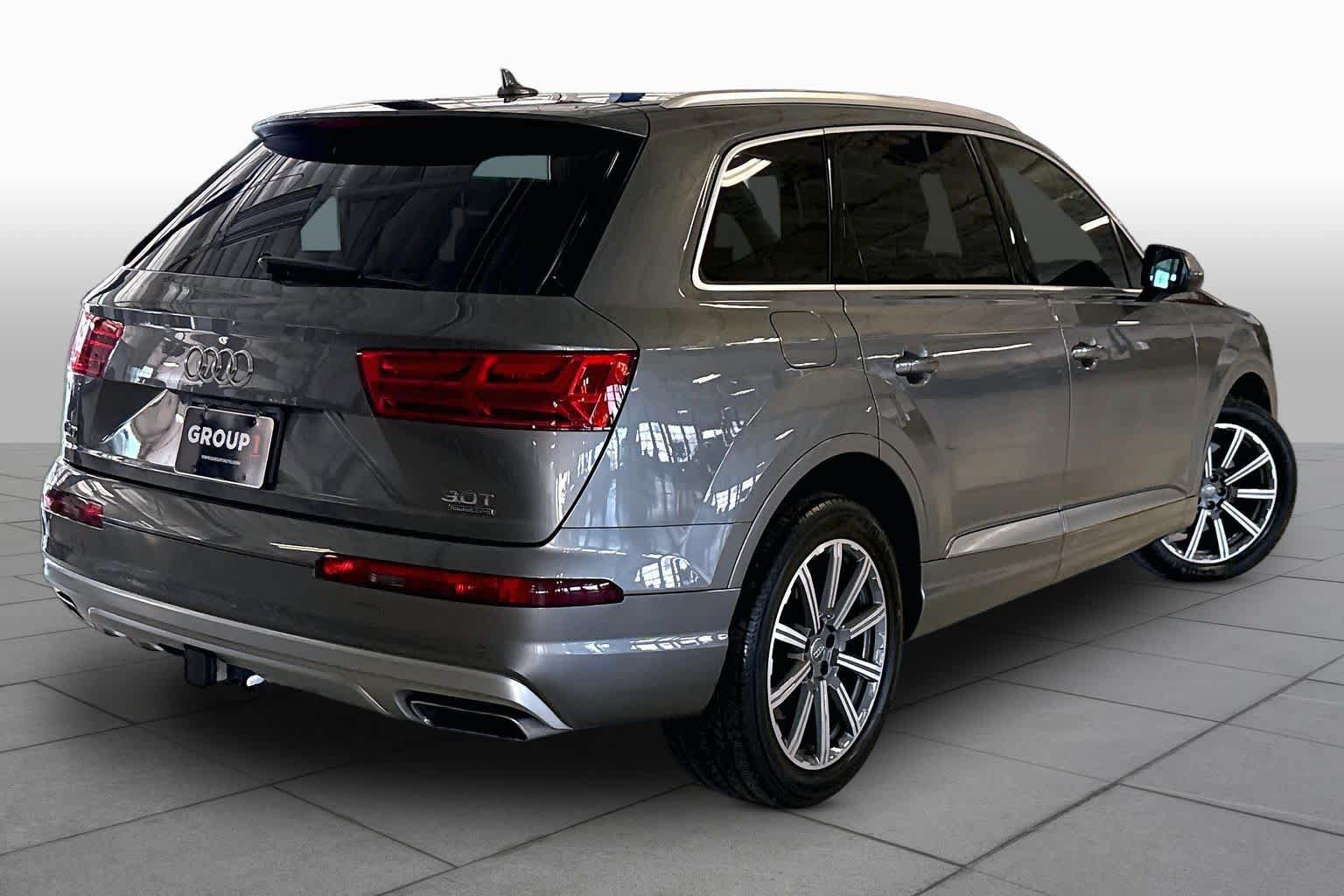 Used 2018 Audi Q7 3.0T Prestige AWD/4WD image 12