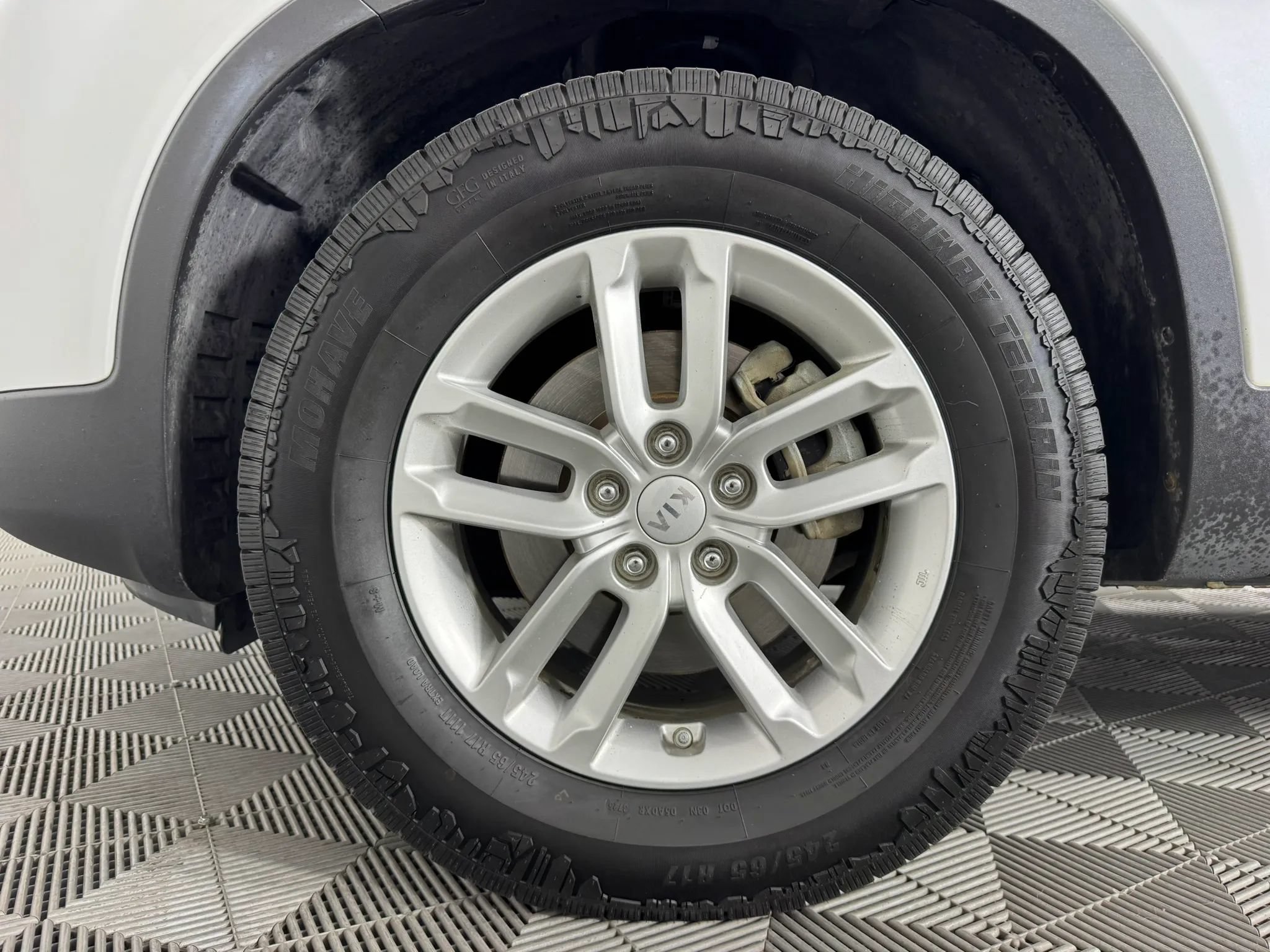 Used 2015 Kia Sorento LX FWD image 39