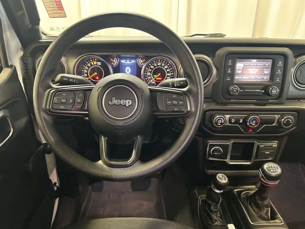 Used 2021 Jeep Wrangler Sport AWD/4WD image 3